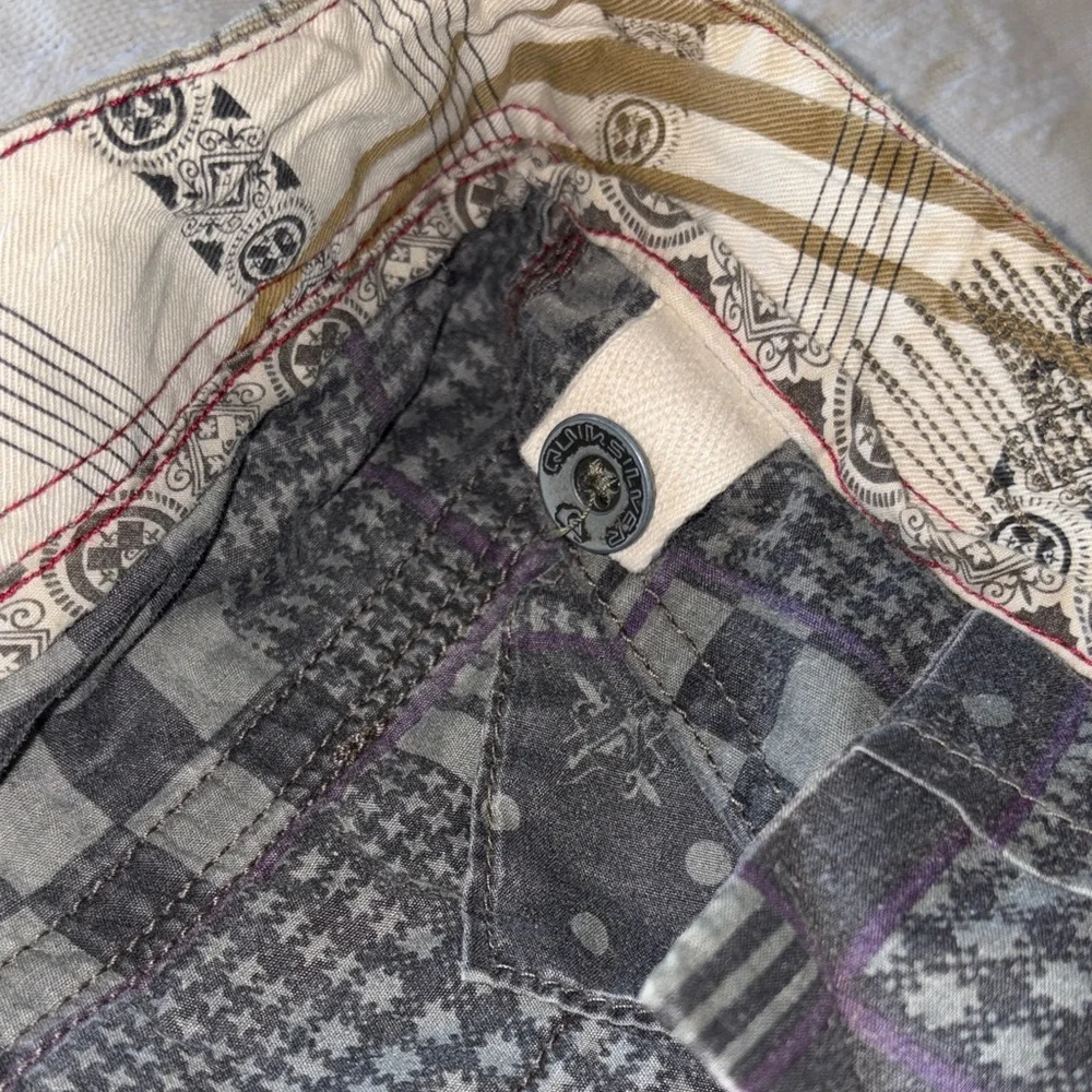 Quicksilver Men's olive green Cargo Shorts Gently Loved 34 - Picture 8 of 13